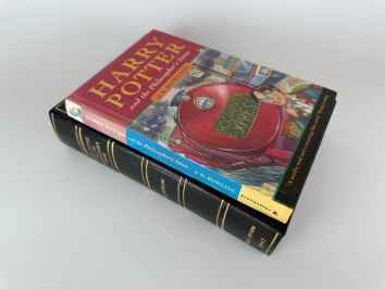 Harry Potter and the Philosopher's Stone - First Hardcover Edition 1997